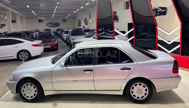 Mercedes C 200 1999, 290,000 km - 2.0 l - Sumqayıt