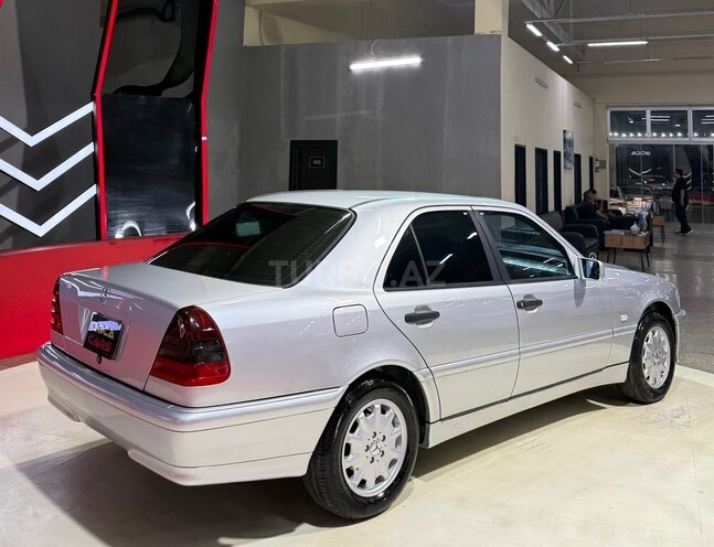Mercedes C 200 1999, 290,000 km - 2.0 l - Sumqayıt