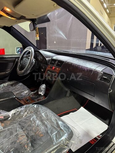 Mercedes C 200 1999, 290,000 km - 2.0 l - Sumqayıt