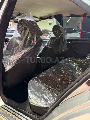 Mercedes C 200 1999, 290,000 km - 2.0 l - Sumqayıt