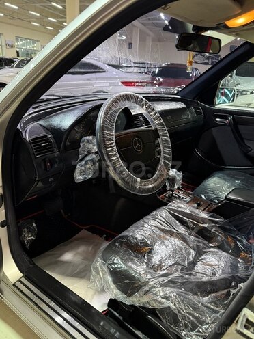 Mercedes C 200 1999, 290,000 km - 2.0 l - Sumqayıt