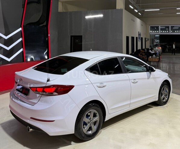 Hyundai Avante 2016, 222,000 km - 1.6 l - Sumqayıt