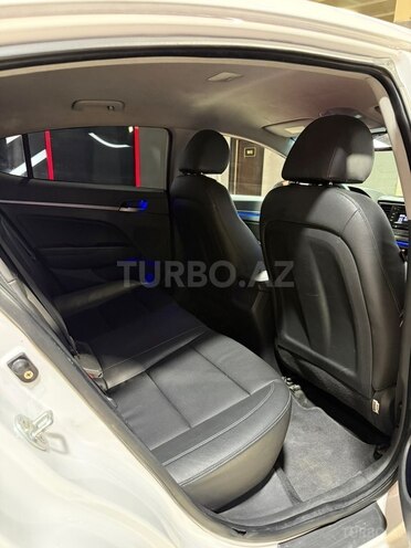 Hyundai Avante 2016, 222,000 km - 1.6 l - Sumqayıt