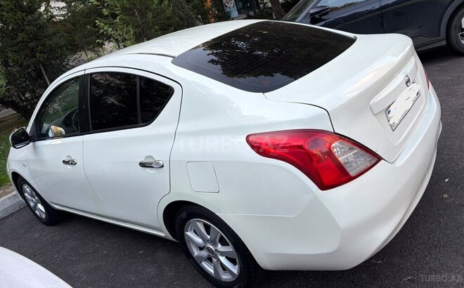 Nissan Sunny 2013, 288,000 km - 1.5 l - Bakı