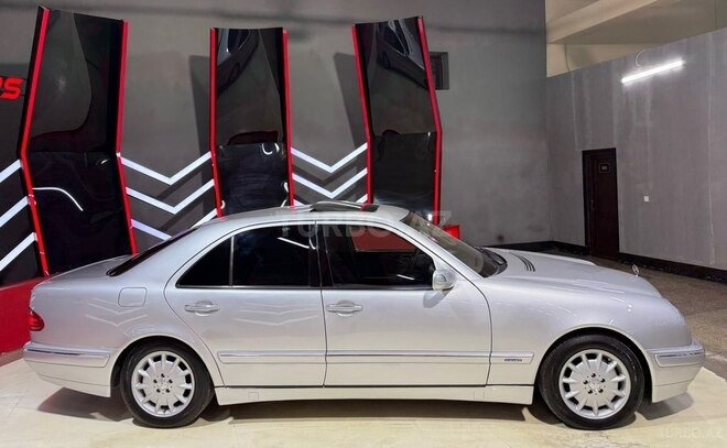 Mercedes E 270 1999, 288,088 km - 2.7 л - Sumqayıt