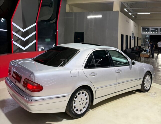 Mercedes E 270 1999, 288,088 km - 2.7 л - Sumqayıt