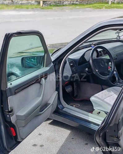 Mercedes C 200 1996, 298,000 km - 2.0 л - Zaqatala