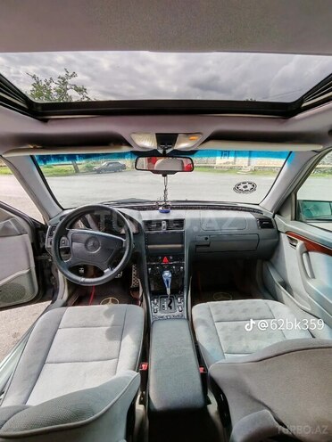 Mercedes C 200 1996, 298,000 km - 2.0 л - Zaqatala