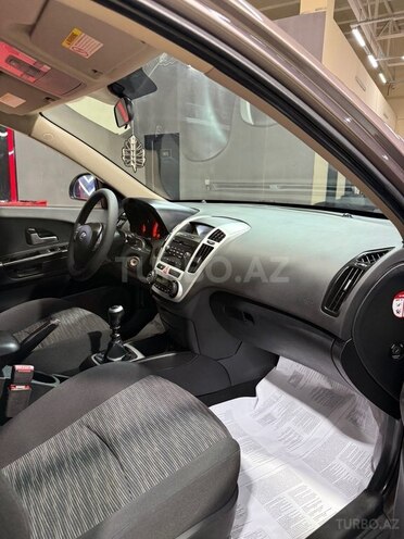 Kia  2008, 244,000 km - 1.6 л - Sumqayıt
