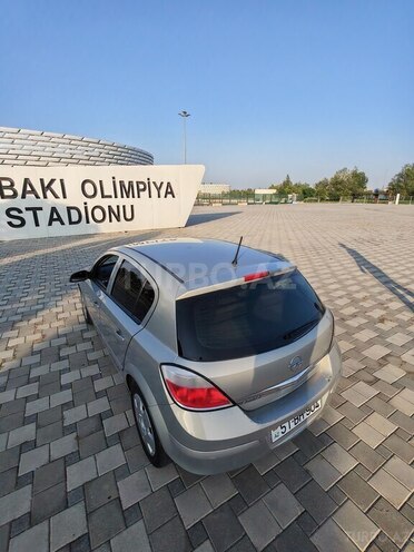 Opel Astra 2005, 275,000 km - 1.4 л - Bakı