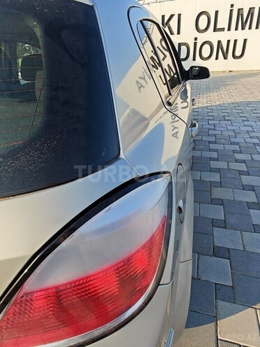 Opel Astra 2005, 275,000 km - 1.4 л - Bakı