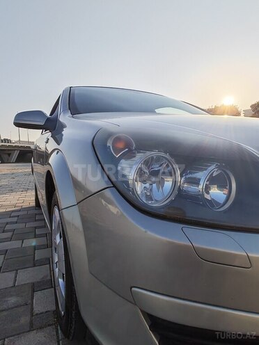 Opel Astra 2005, 275,000 km - 1.4 л - Bakı