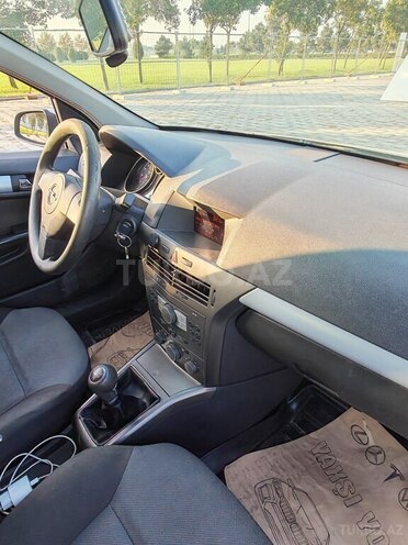 Opel Astra 2005, 275,000 km - 1.4 л - Bakı