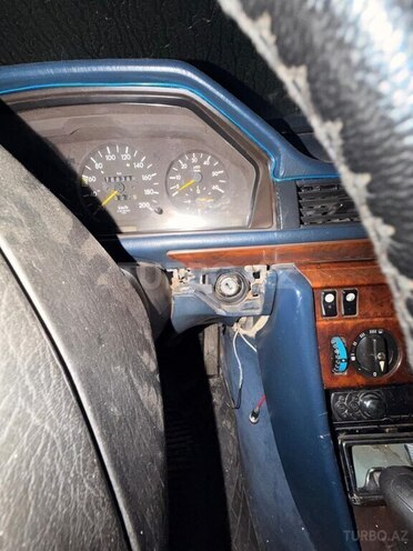 Mercedes  1991, 768,389 km - 2.3 л - Bakı