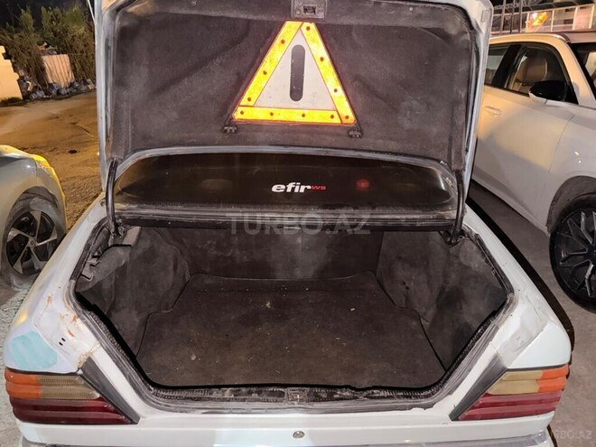 Mercedes  1991, 768,389 km - 2.3 л - Bakı