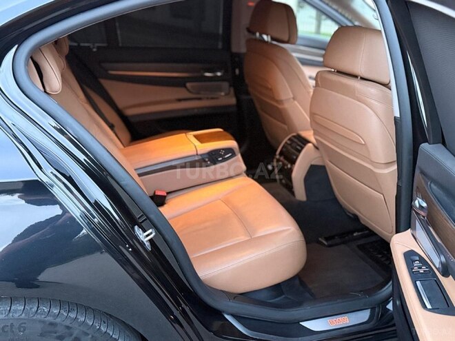 BMW 740 2014, 285,000 km - 3.0 l - Bakı