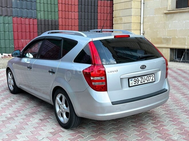 Kia  2009, 298,000 km - 2.0 l - Bakı