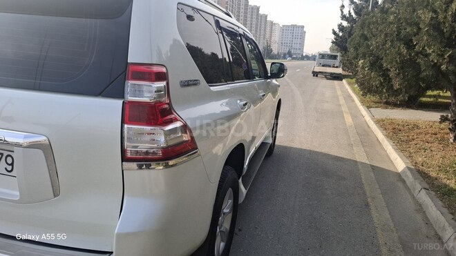 Toyota Land Cruiser Prado 2010, 215,000 km - 2.7 l - Füzuli