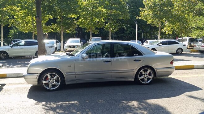 Mercedes E 200 1996, 350,000 km - 2.2 л - Bakı