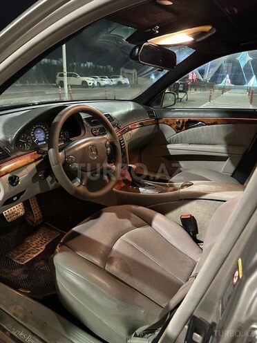Mercedes E 320 2004, 296,000 km - 3.2 л - Bakı