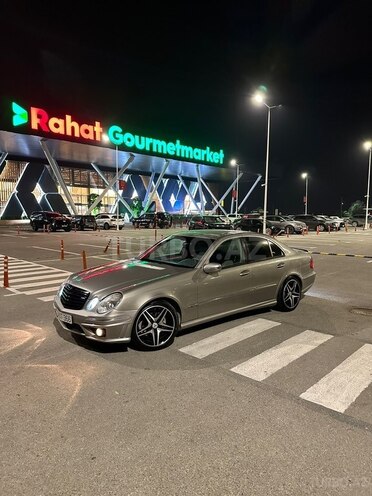 Mercedes E 320 2004, 296,000 km - 3.2 л - Bakı