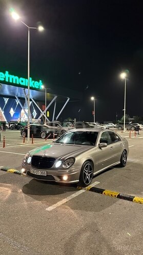Mercedes E 320 2004, 296,000 km - 3.2 л - Bakı