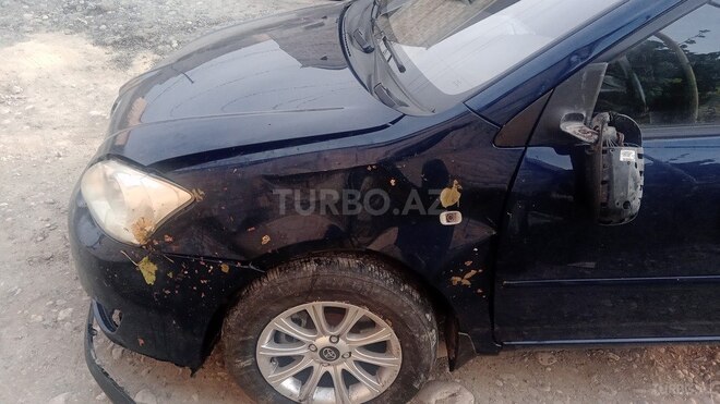 Toyota Corolla 2006, 350,000 km - 1.4 л - Bakı