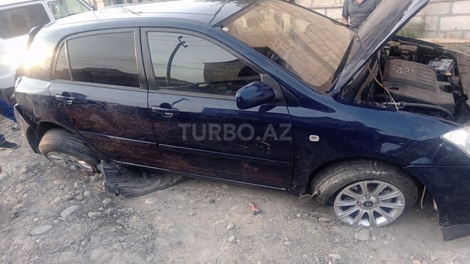 Toyota Corolla 2006, 350,000 km - 1.4 л - Bakı