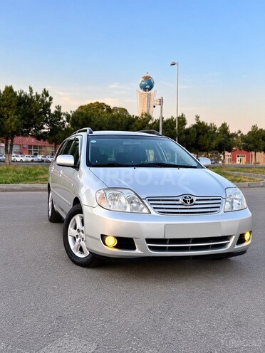 Toyota Corolla 2006, 266,331 km - 1.4 l - Qazax