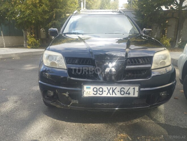 Mitsubishi Outlander 2006, 300,000 km - 2.4 l - Şəki