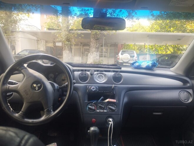 Mitsubishi Outlander 2006, 300,000 km - 2.4 l - Şəki