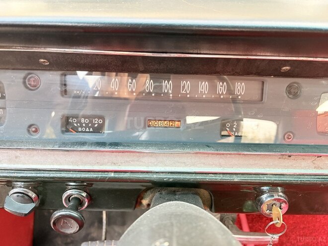 GAZ 24 1973, 8,425 km - 2.5 l - Gəncə