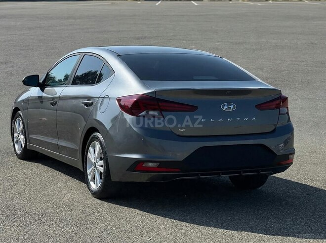 Hyundai Elantra 2019, 283,245 km - 2.0 л - Bakı
