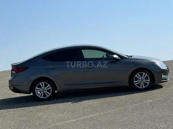 Hyundai Elantra 2019, 283,245 km - 2.0 л - Bakı