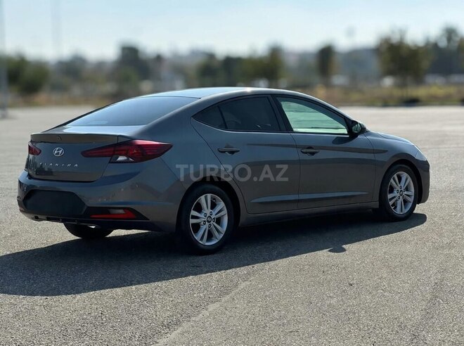 Hyundai Elantra 2019, 283,245 km - 2.0 л - Bakı