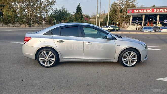 Chevrolet Cruze 2011, 325,431 km - 1.4 l - Mingəçevir