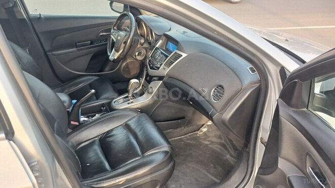 Chevrolet Cruze 2011, 325,431 km - 1.4 l - Mingəçevir
