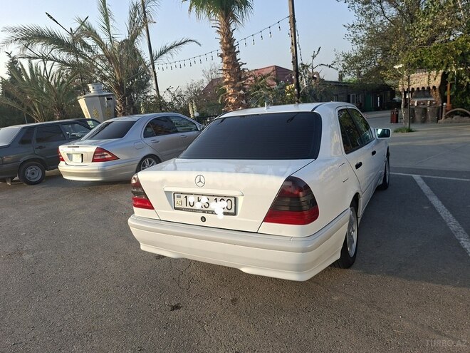 Mercedes C 180 1999, 276,800 km - 1.8 л - Ağcabədi
