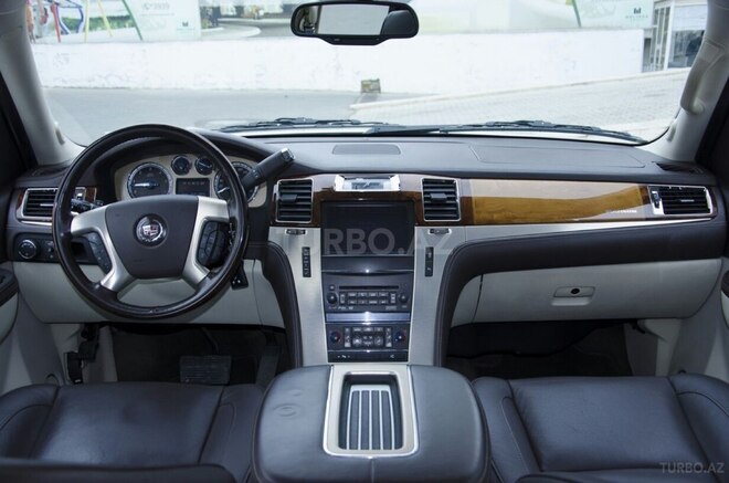 Cadillac Escalade 2013, 174,947 km - 6.2 l - Bakı