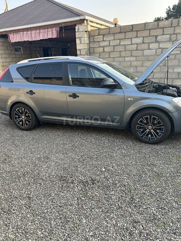 Kia  2009, 377,488 km - 1.4 л - Gəncə