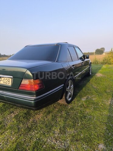 Mercedes E 200 1995, 354,000 km - 2.0 л - Xaçmaz