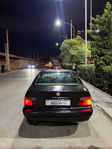 BMW 316 1992, 220,000 km - 1.6 л - Xırdalan