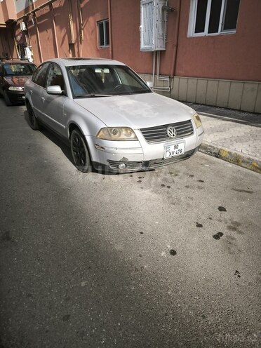 Volkswagen Passat 2003, 208,000 km - 1.8 l - Xırdalan