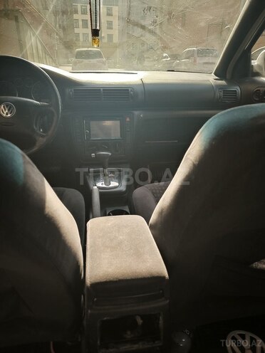 Volkswagen Passat 2003, 208,000 km - 1.8 l - Xırdalan