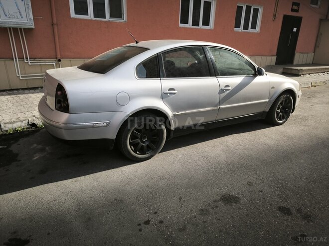 Volkswagen Passat 2003, 208,000 km - 1.8 l - Xırdalan