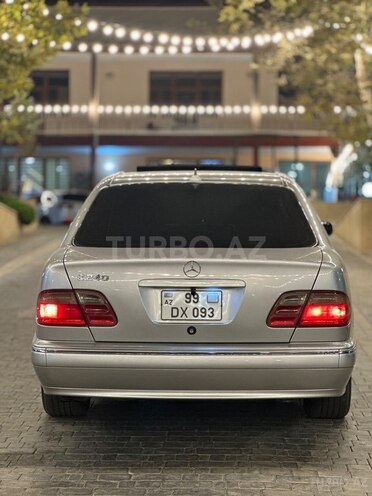 Mercedes E 240 2001, 329,000 km - 2.4 l - Bakı