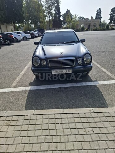 Mercedes E 240 1997, 443,925 km - 2.4 l - Goranboy