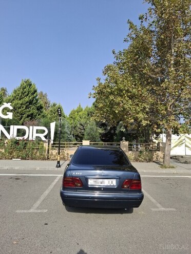 Mercedes E 240 1997, 443,925 km - 2.4 l - Goranboy