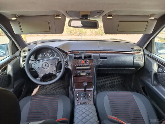 Mercedes E 240 1997, 443,925 km - 2.4 l - Goranboy