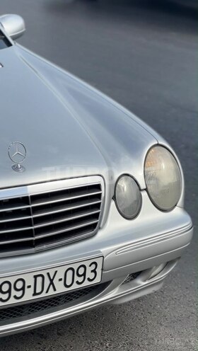 Mercedes E 240 2001, 329,000 km - 2.4 l - Bakı